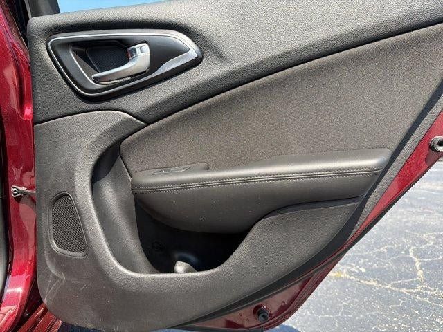 Used 2016 Chrysler 200 Limited w/ Convenience Group FWD image 15