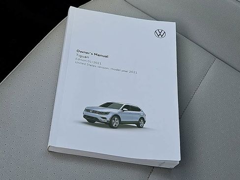 Used 2021 Volkswagen Tiguan SE AWD/4WD image 25