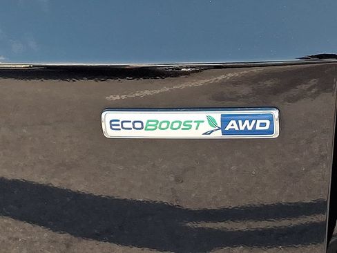Certified 2020 Ford Escape Titanium AWD/4WD image 34