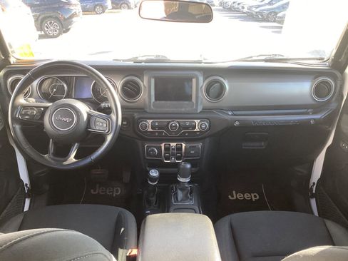 Used 2021 Jeep Wrangler Unlimited Sport image 16
