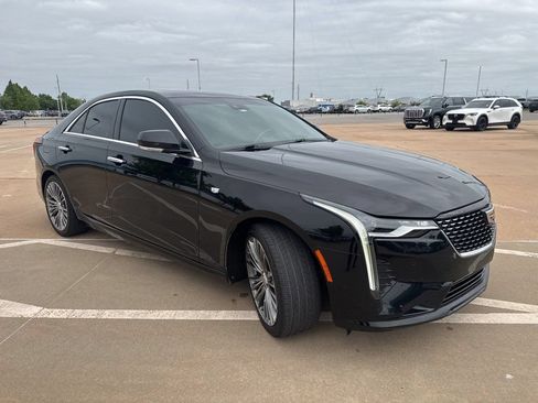 Used 2021 Cadillac CT4 Premium Luxury RWD image 4