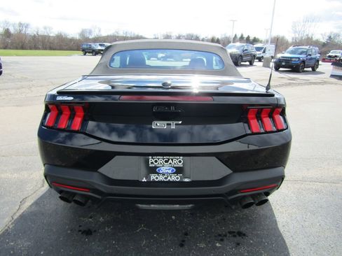 Used 2025 Ford Mustang GT Premium RWD image 6