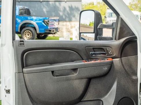 Used 2012 GMC Sierra 2500 SLT w/ SLT Convenience Package image 17