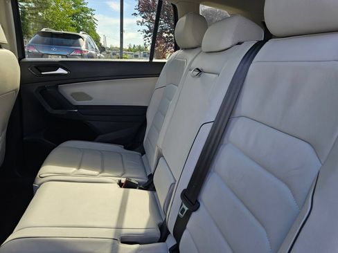Used 2018 Volkswagen Tiguan SEL Premium AWD/4WD image 21