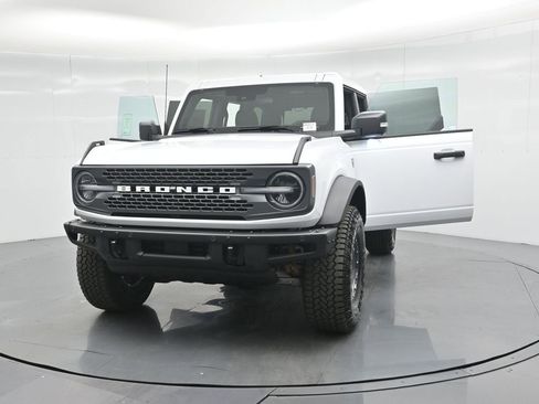 New 2025 Ford Bronco Badlands image 29