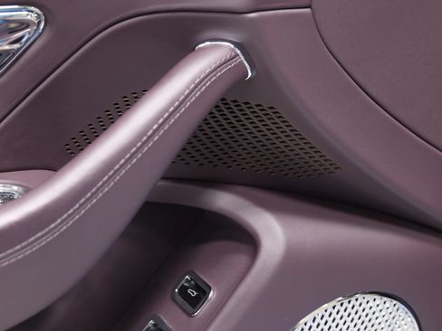Used 2022 Bentley Flying Spur V8 AWD/4WD image 14