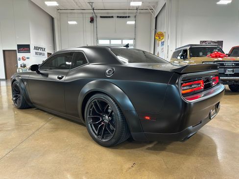 Used 2023 Dodge Challenger SRT Hellcat RWD image 6