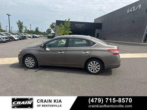 Used 2015 Nissan Sentra SV FWD image 7