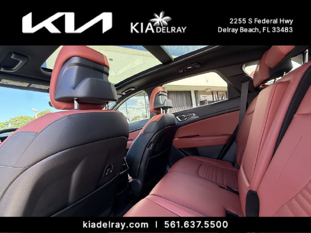 Certified 2025 Kia Sportage SX FWD image 15