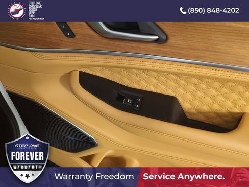 Used 2025 Jeep Grand Cherokee L Summit AWD/4WD image 35