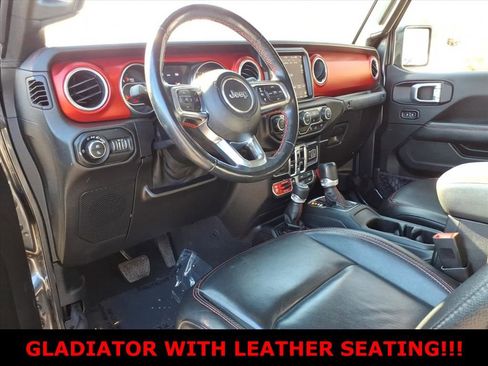 Used 2021 Jeep Gladiator Rubicon AWD/4WD image 12