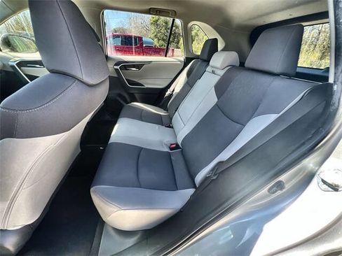 Used 2019 Toyota RAV4 XLE w/ Convenience Package image 24