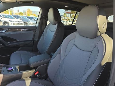 New 2026 Volkswagen Tiguan SE R-Line image 15