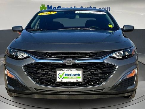 Used 2023 Chevrolet Malibu RS image 2