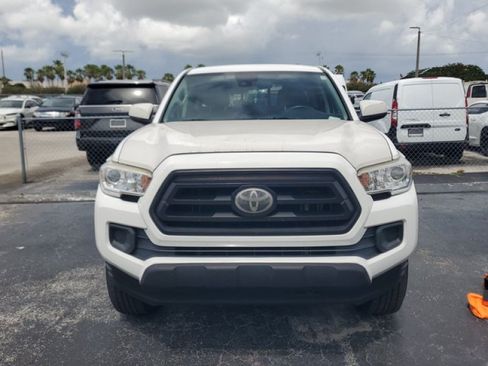 Used 2020 Toyota Tacoma SR w/ SR Convenience Package RWD image 2