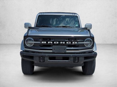 Used 2021 Ford Bronco Outer Banks AWD/4WD image 2