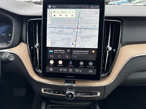 Certified 2026 Volvo XC60 B5 Plus w/ Climate Package AWD/4WD image 9