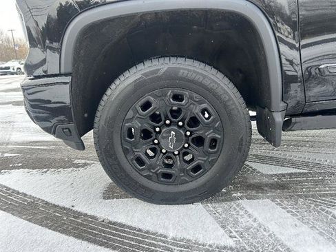 Used 2024 Chevrolet Silverado 2500 High Country w/ Midnight Edition image 10