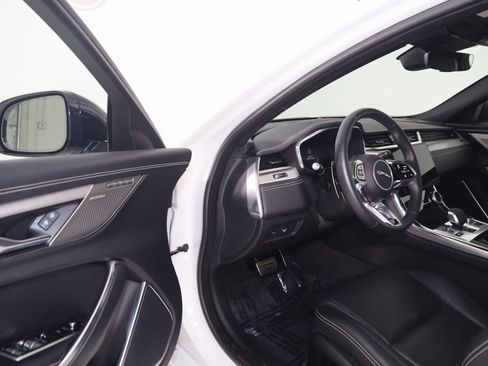 Used 2024 Jaguar XF R-Dynamic SE image 58