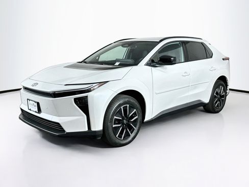 Used 2026 Toyota bZ FWD image 3