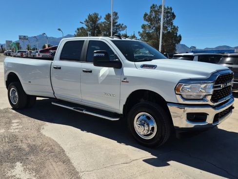 Used 2024 RAM 3500 Big Horn AWD/4WD image 3