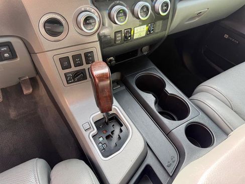 Used 2016 Toyota Sequoia Platinum image 12