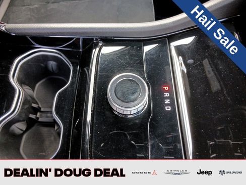 Used 2023 Jeep Grand Cherokee Altitude image 23