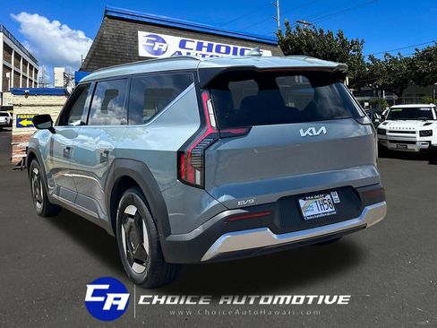 Used 2024 Kia EV9 Wind AWD/4WD image 5