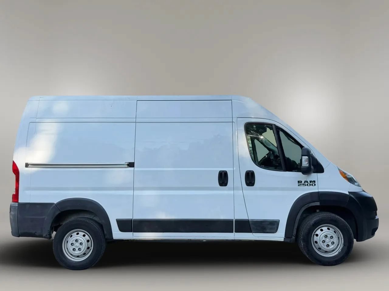 Used 2019 RAM ProMaster 2500 FWD image 5
