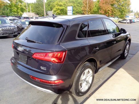 Used 2018 Audi Q5 2.0T Premium image 3
