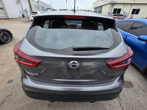Used 2020 Nissan Rogue Sport S image 3