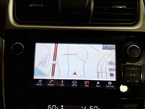 Used 2018 Nissan Altima 2.5 SV w/ 2.5 SV Technology Package FWD image 18