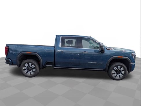New 2026 GMC Sierra 2500 Denali w/ Denali Reserve Package image 3