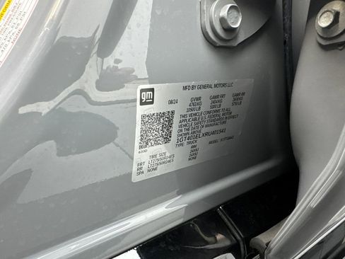 Used 2024 GMC Sierra EV Denali AWD/4WD image 96