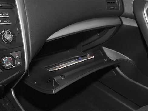 Used 2013 Nissan Altima 3.5 SV image 19