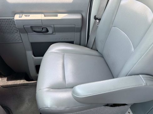 Used 2013 Ford E-150 and Econoline 150 w/ PWR Group RWD image 16