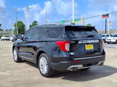Used 2024 Ford Explorer King Ranch w/ Technology Package RWD image 23