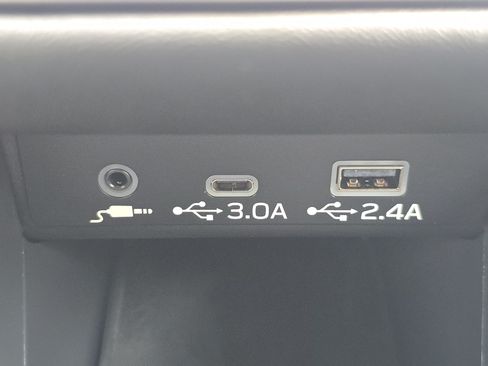 Certified 2025 Subaru Outback Limited AWD/4WD image 13