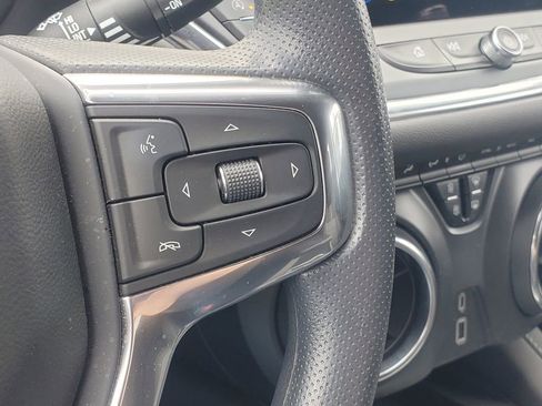 Used 2024 Chevrolet Blazer LT w/ Convenience Package FWD image 17