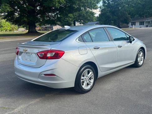 Used 2016 Chevrolet Cruze LT w/ Convenience Package FWD image 8