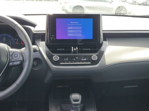 Used 2026 Toyota Corolla Cross LE FWD image 18