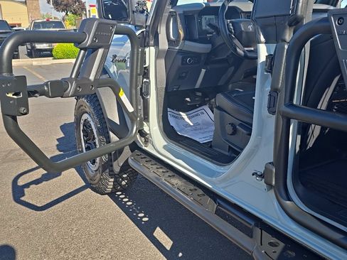 Used 2021 Ford Bronco Badlands AWD/4WD image 9