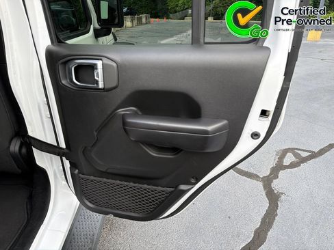 Certified 2019 Jeep Wrangler Unlimited Sport S AWD/4WD image 19