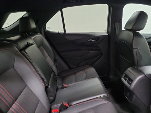 Used 2023 Chevrolet Equinox RS FWD image 19