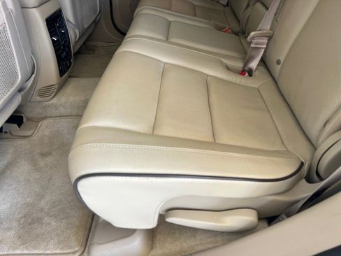 Used 2018 Jeep Grand Cherokee Overland image 34