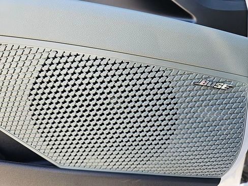 New 2025 Hyundai Elantra Limited w/ Cargo Package image 39