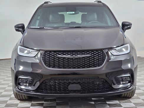 New 2026 Chrysler Pacifica Select image 8