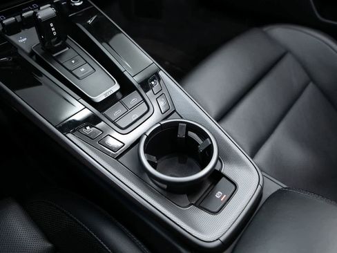 Certified 2025 Porsche 911 Carrera image 29