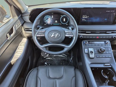 Certified 2024 Hyundai Palisade Limited FWD image 12