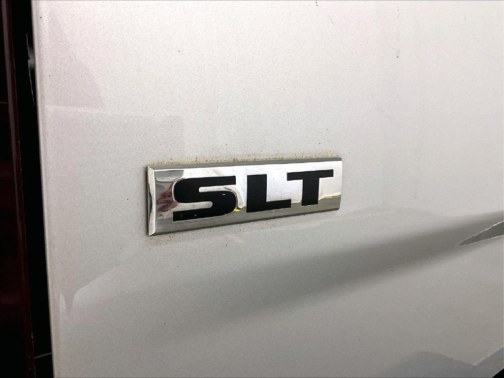 Used 2016 RAM 1500 Classic SLT w/ Protection Group AWD/4WD image 25